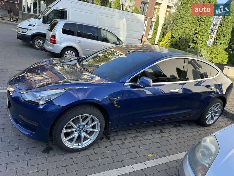 Tesla Model 3 2019 Tesla Model 3 2019