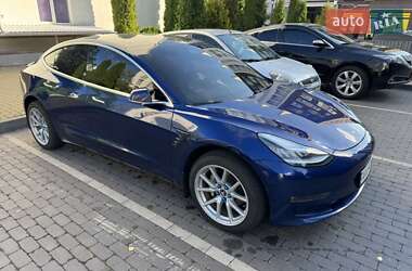 Седан Tesla Model 3 2019 в Києві