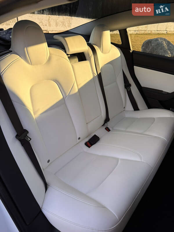 Седан Tesla Model 3 2019 в Луцьку фото 21 Седан Tesla Model 3 2019 в Луцьку
