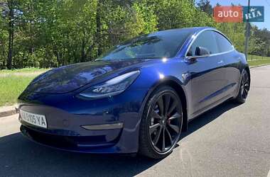 Седан Tesla Model 3 2019 в Киеве