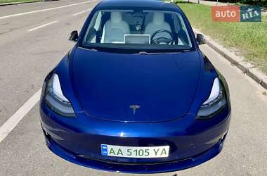 Седан Tesla Model 3 2019 в Києві