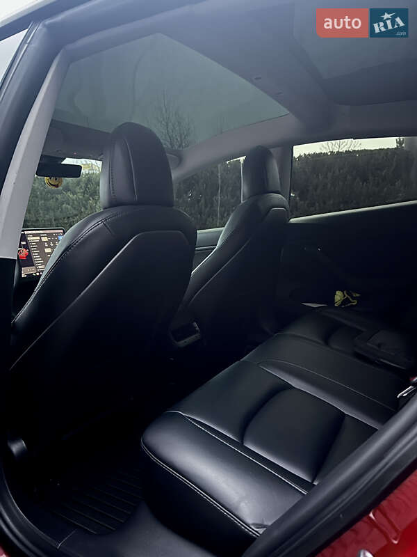 Седан Tesla Model 3 2020 в Днепре