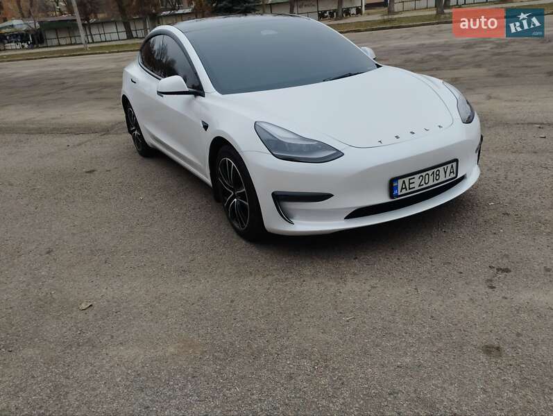 Седан Tesla Model 3 2023 в Днепре фото 2 Седан Tesla Model 3 2023 в Днепре