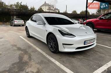 Седан Tesla Model 3 2018 в Киеве