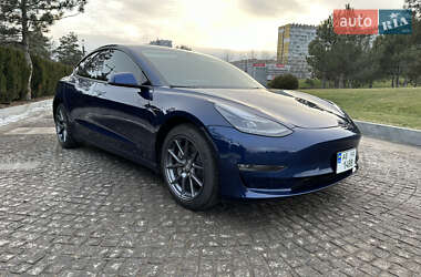 Седан Tesla Model 3 2022 в Дніпрі