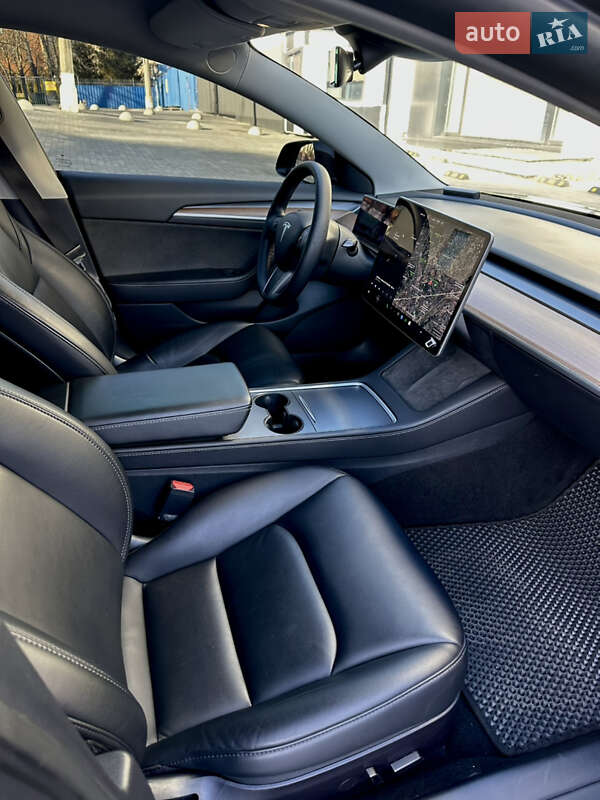 Седан Tesla Model 3 2022 в Киеве фото 21 Седан Tesla Model 3 2022 в Киеве