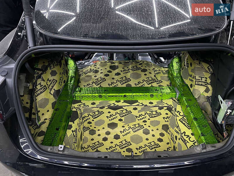 Седан Tesla Model 3 2022 в Киеве фото 33 Седан Tesla Model 3 2022 в Киеве