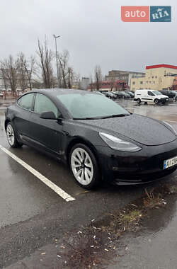 Седан Tesla Model 3 2022 в Киеве