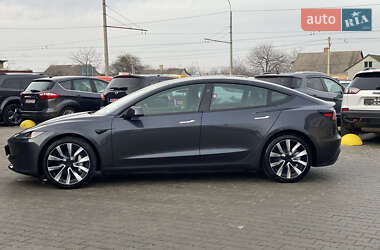 Седан Tesla Model 3 2024 в Луцке