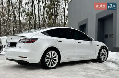 Седан Tesla Model 3 2019 в Киеве