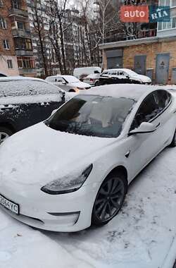 Седан Tesla Model 3 2019 в Киеве