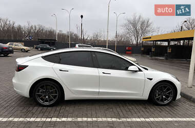 Седан Tesla Model 3 2021 в Дніпрі