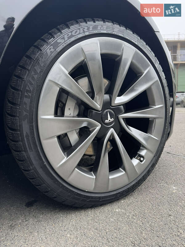 Седан Tesla Model 3 2021 в Одесі