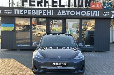 Седан Tesla Model 3 2019 в 