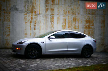 Седан Tesla Model 3 2018 в 