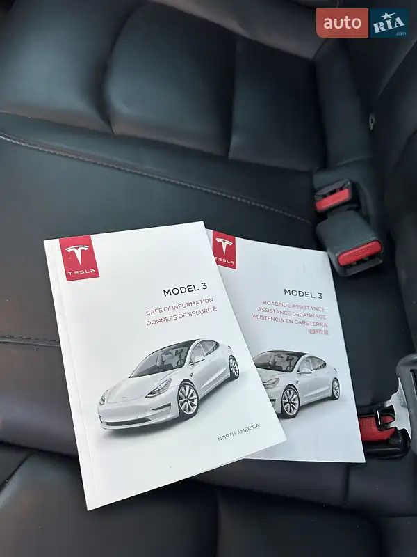 Седан Tesla Model 3 2019 в Рівному документ