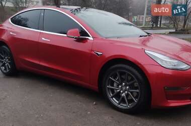 Седан Tesla Model 3 2018 в 