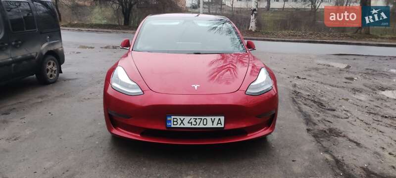 Седан Tesla Model 3 2018 в 