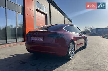Седан Tesla Model 3 2018 в 