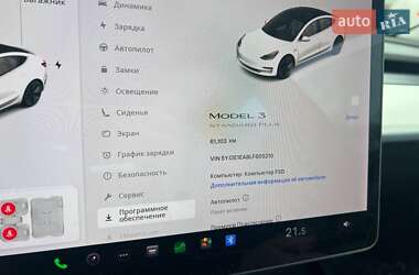 Седан Tesla Model 3 2020 в 
