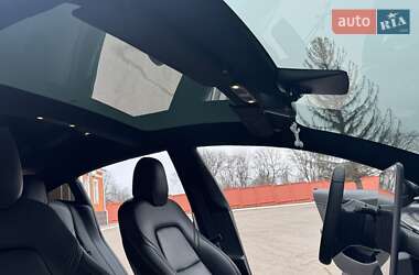 Седан Tesla Model 3 2018 в Хмільнику