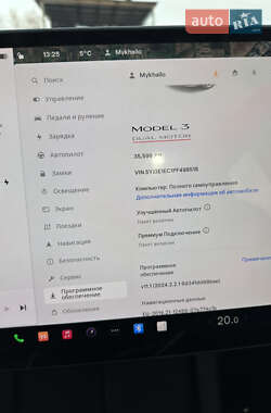 Седан Tesla Model 3 2023 в 