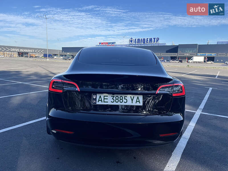 Седан Tesla Model 3 2022 в Днепре фото 5 Седан Tesla Model 3 2022 в Днепре