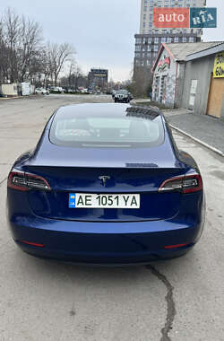 Седан Tesla Model 3 2021 в Днепре