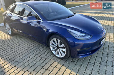 Седан Tesla Model 3 2018 в Одесі