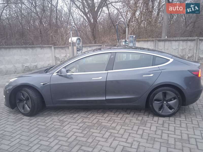 Седан Tesla Model 3 2019 в Борисполі