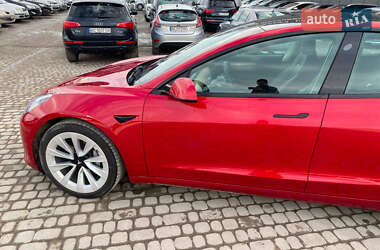 Седан Tesla Model 3 2021 в Львові