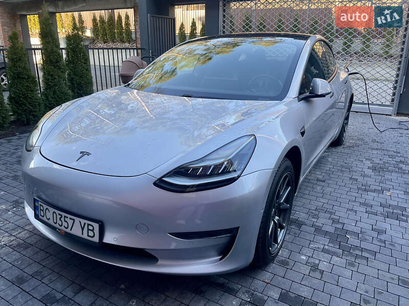 Tesla Model 3 2018