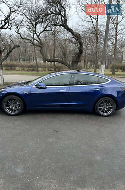 Седан Tesla Model 3 2018 в 