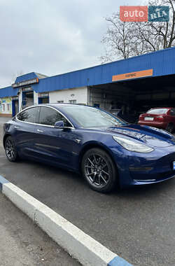 Седан Tesla Model 3 2018 в 