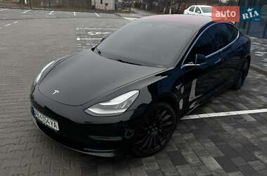 Седан Tesla Model 3 2019 в Виннице