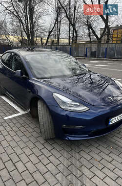 Седан Tesla Model 3 2023 в Тернополе