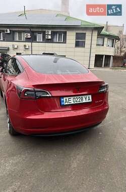 Седан Tesla Model 3 2021 в Днепре