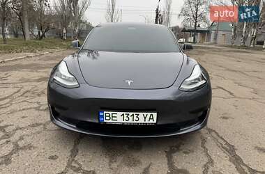 Седан Tesla Model 3 2019 в Николаеве