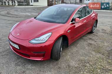 Седан Tesla Model 3 2018 в Києві