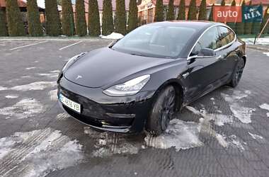 Седан Tesla Model 3 2019 в Львові