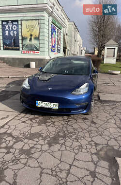 Седан Tesla Model 3 2019 в 