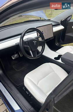 Седан Tesla Model 3 2019 в 