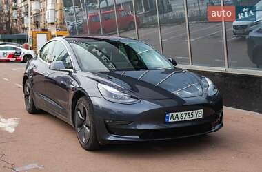 Седан Tesla Model 3 2019 в Києві