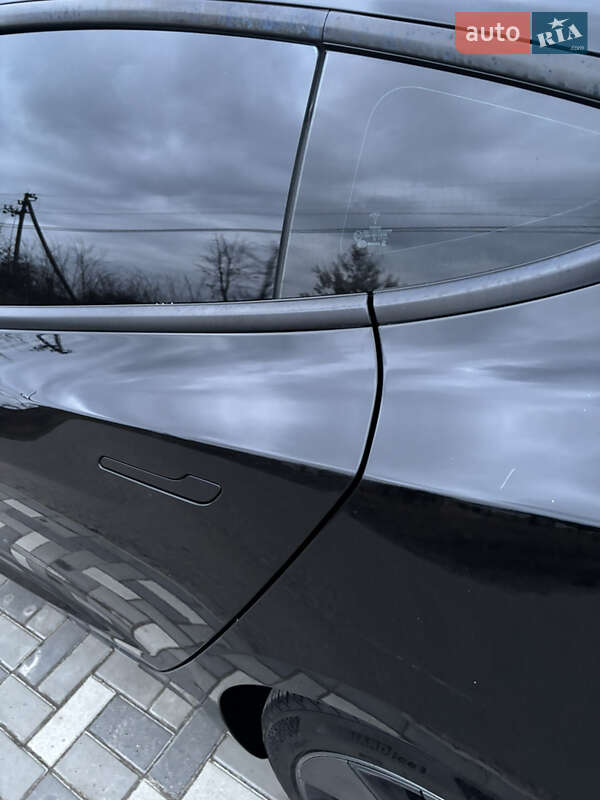 Седан Tesla Model 3 2020 в Киеве