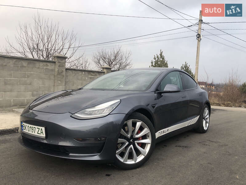 Седан Tesla Model 3 2018 в 