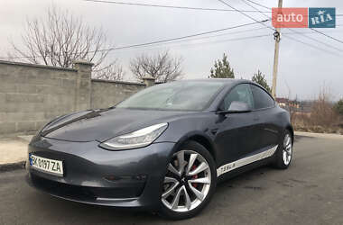Седан Tesla Model 3 2018 в 