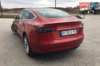 Седан Tesla Model 3 2018 в 