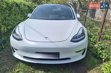 Седан Tesla Model 3 2019 в 
