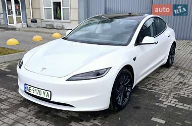 Седан Tesla Model 3 2023 в Дніпрі