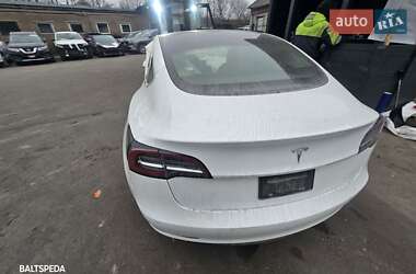 Седан Tesla Model 3 2020 в Новоселках